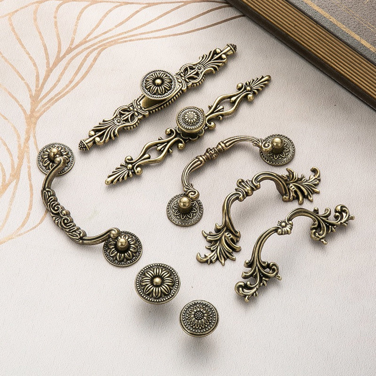 European Vintage Cabinet Pulls - Ornate Zinc Alloy Drawer Handles for Furniture
