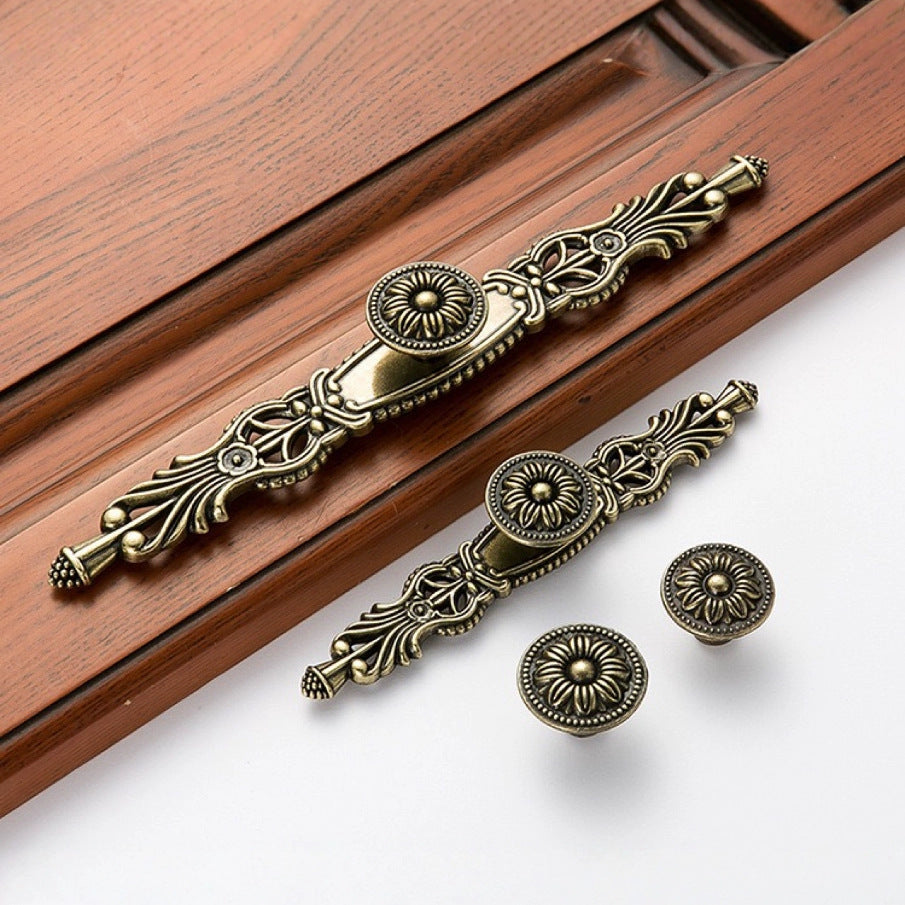 European Vintage Cabinet Pulls - Ornate Zinc Alloy Drawer Handles for Furniture