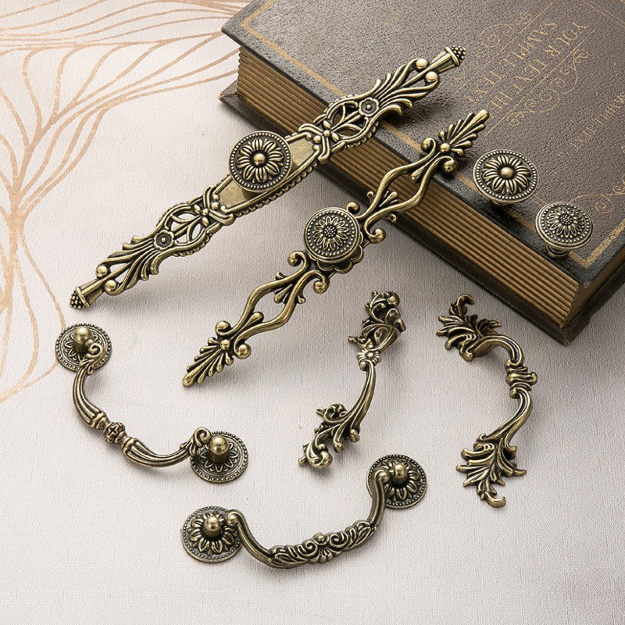 European Vintage Cabinet Pulls - Ornate Zinc Alloy Drawer Handles for Furniture